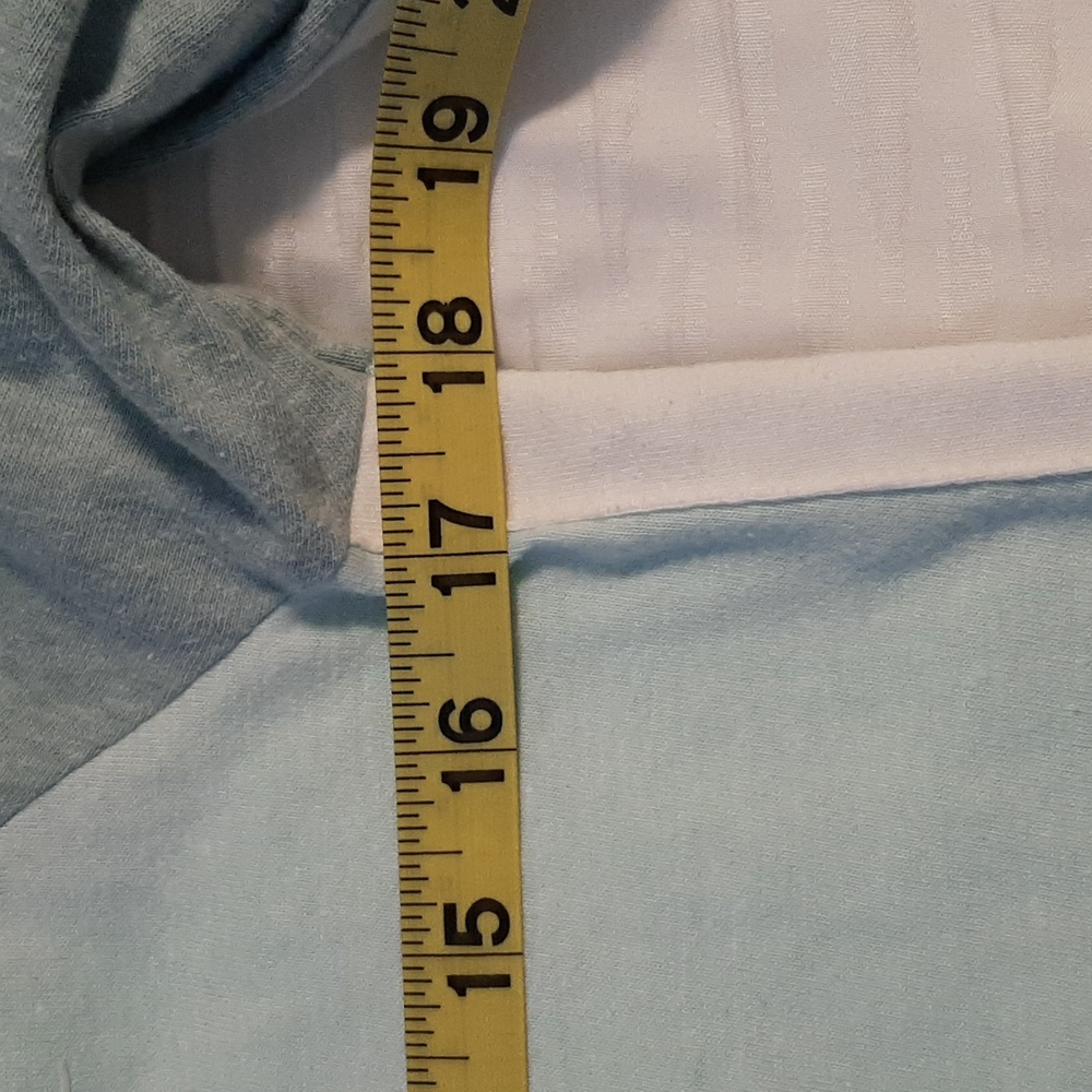 Lightweight under armour jacket - Picture 8 of 10
